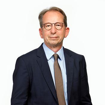 Porträt Prof. Romuald Brunner