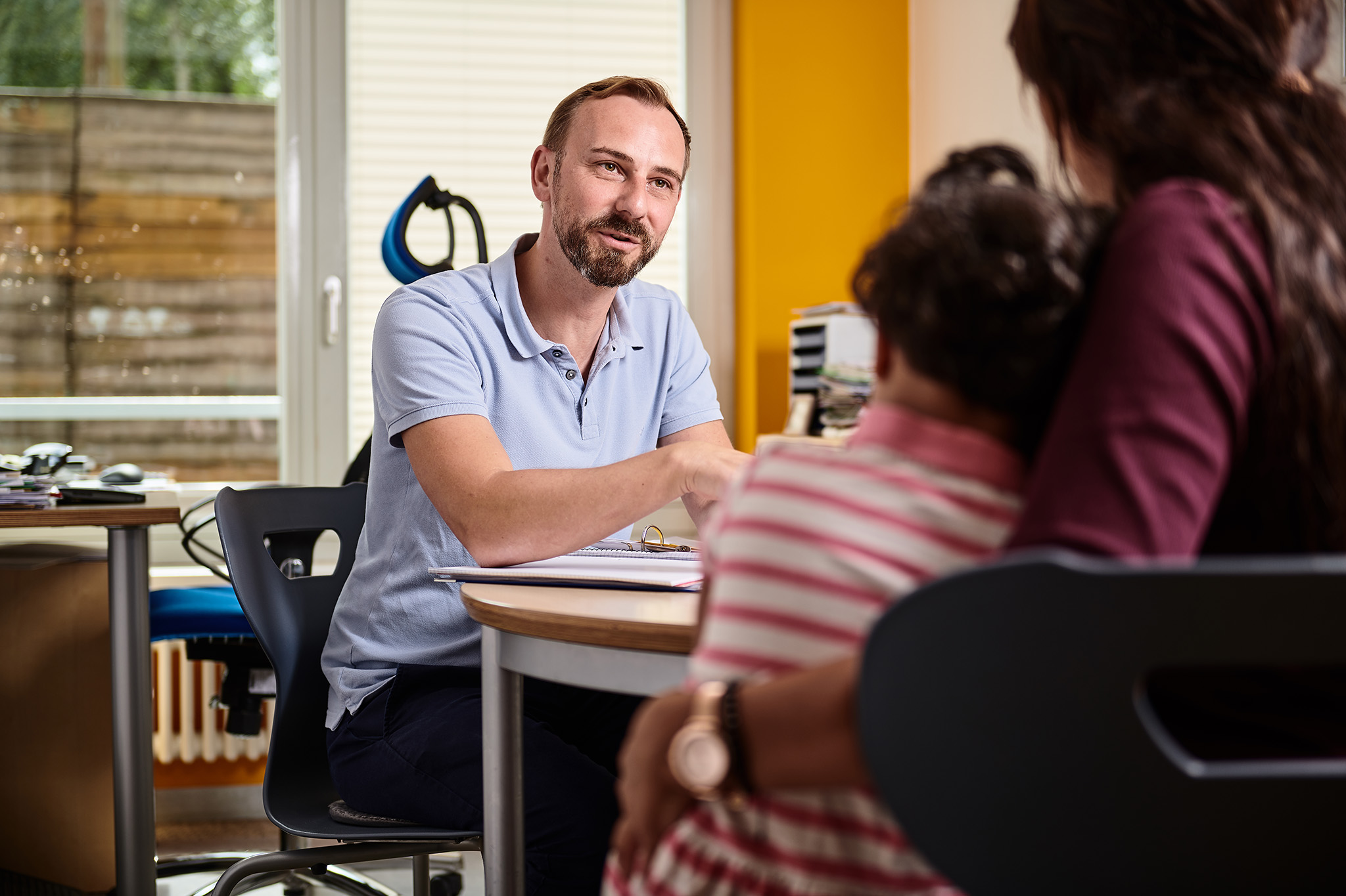 BMFSFJ - Kindern Und Familien Zur Seite Stehen