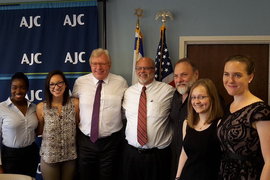 Gruppenfoto mit Dr. Ralf Kleindiek und Freiwilligen beim American Jewish Commitee Washington