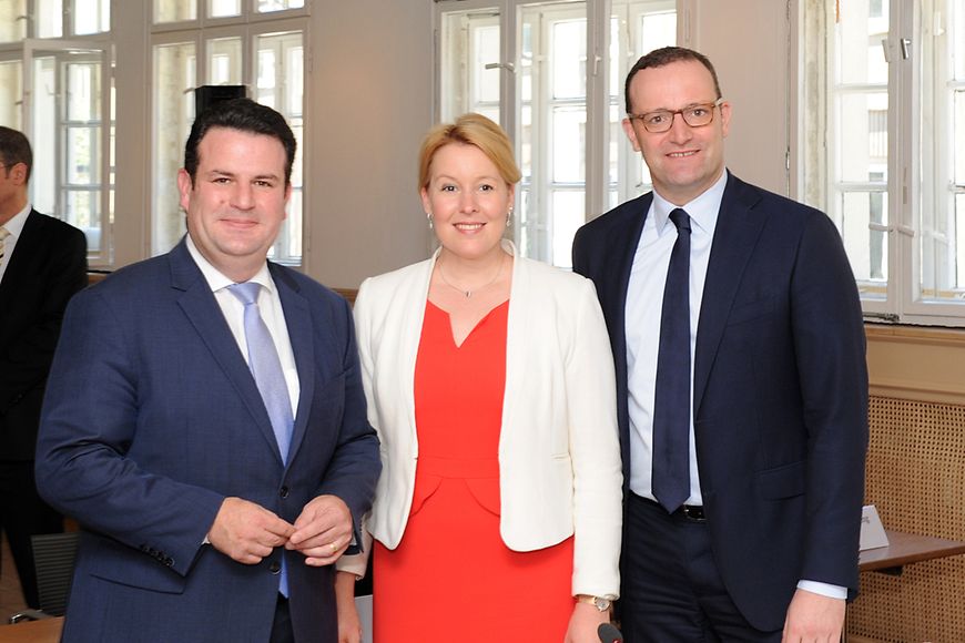 Das FBundesarbeitsminister Hubertus Heil, Bundesfamilienministerin Dr. Franziska Giffey und Bundesgesundheitsminister Jens Spahn