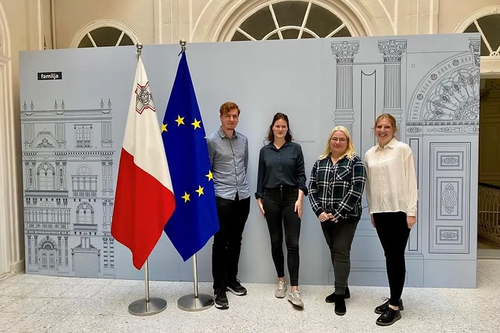 Auszubildende der Berufsschule in Bonn, die am EU-Programm Erasmus+ teilgenommen haben