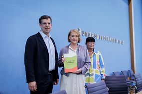 Paus auf der Bundespressekonferenz